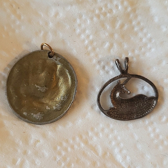 Sold STERLING SILVER VINTAGE PENDANTS UNICORN WOMAN ON MOON - Picture 6 of 6